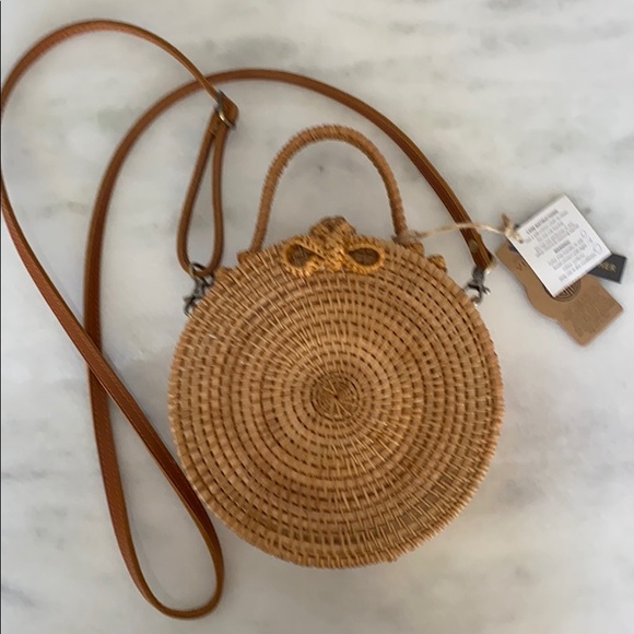Wicker Rattan Straw Crossbody Bag with Top Handle - Picture 2 of 5